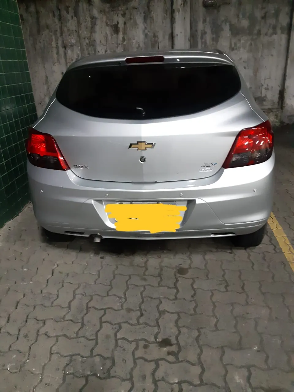 Carro foi localizado no Bairro Vicente Pinzón, e a mulher, resgatada