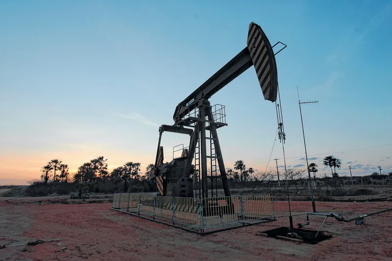 Desde o fim de março, a produção de petróleo nas nove plataformas no Ceará estão suspensas pela Petrobras