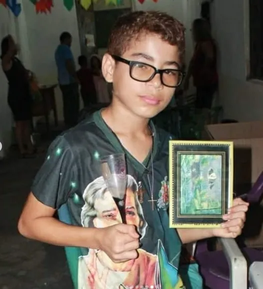 Jefferson Brito Teixeira foi assassinado no cruzamento da Travessa Pedro com Rua São Pedro