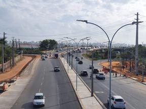 Trecho no sentido Aldeota-Castelão é liberado para o tráfego de veículos no viaduto da avenida Alberto Craveiro.