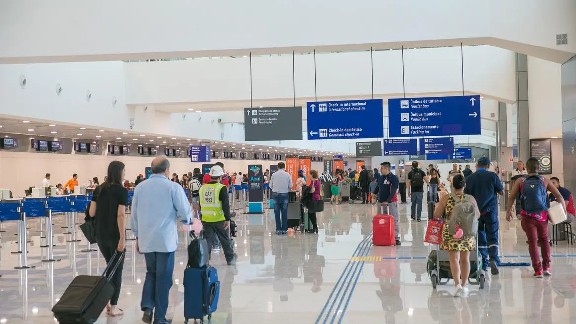 Imagem do interior do Aeroporto de Fortaleza