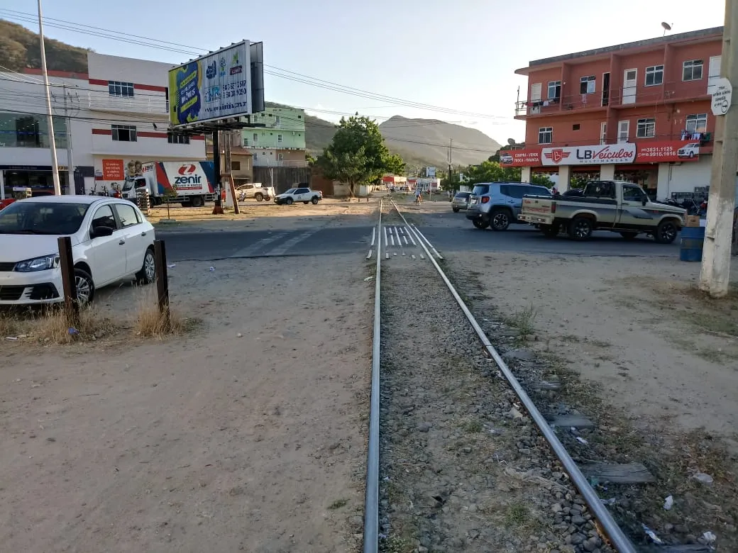 Segundo o Município, a permanência dos trilhos afeta mais de três mil pessoas