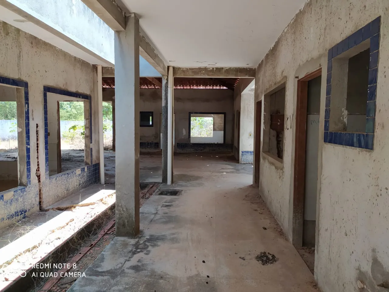 A obra está paralisa há nove anos, segundo o Ministério Público do Ceará.