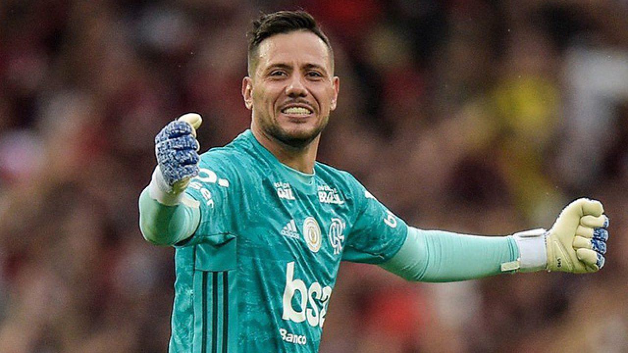 Diego Alves é baixa no Flamengo para jogo contra o Goiás - Sagres