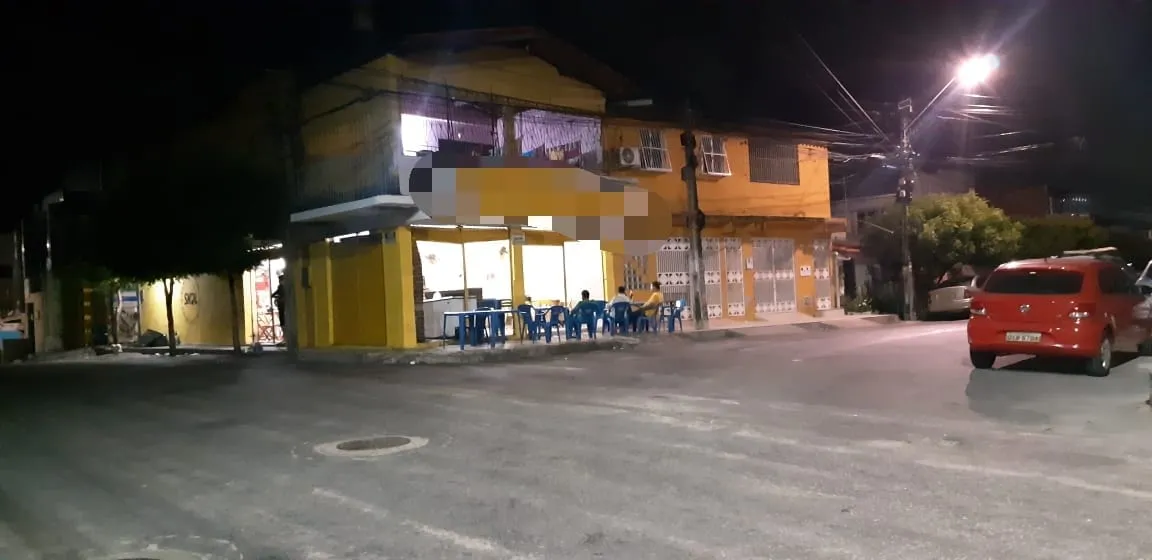 Churrascaria voltou a funcionar na noite desta terça-feira (8), após incêndio na chaminé do estabelecimento ser apagado.