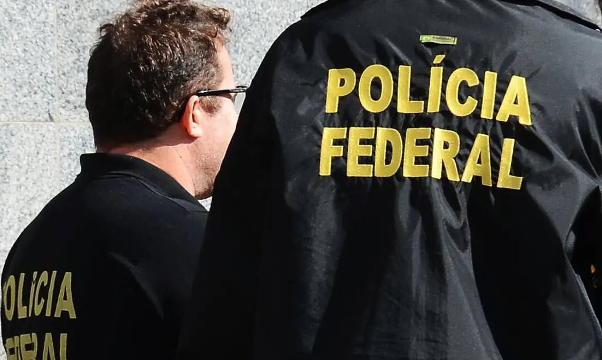 Agentes polícia federal