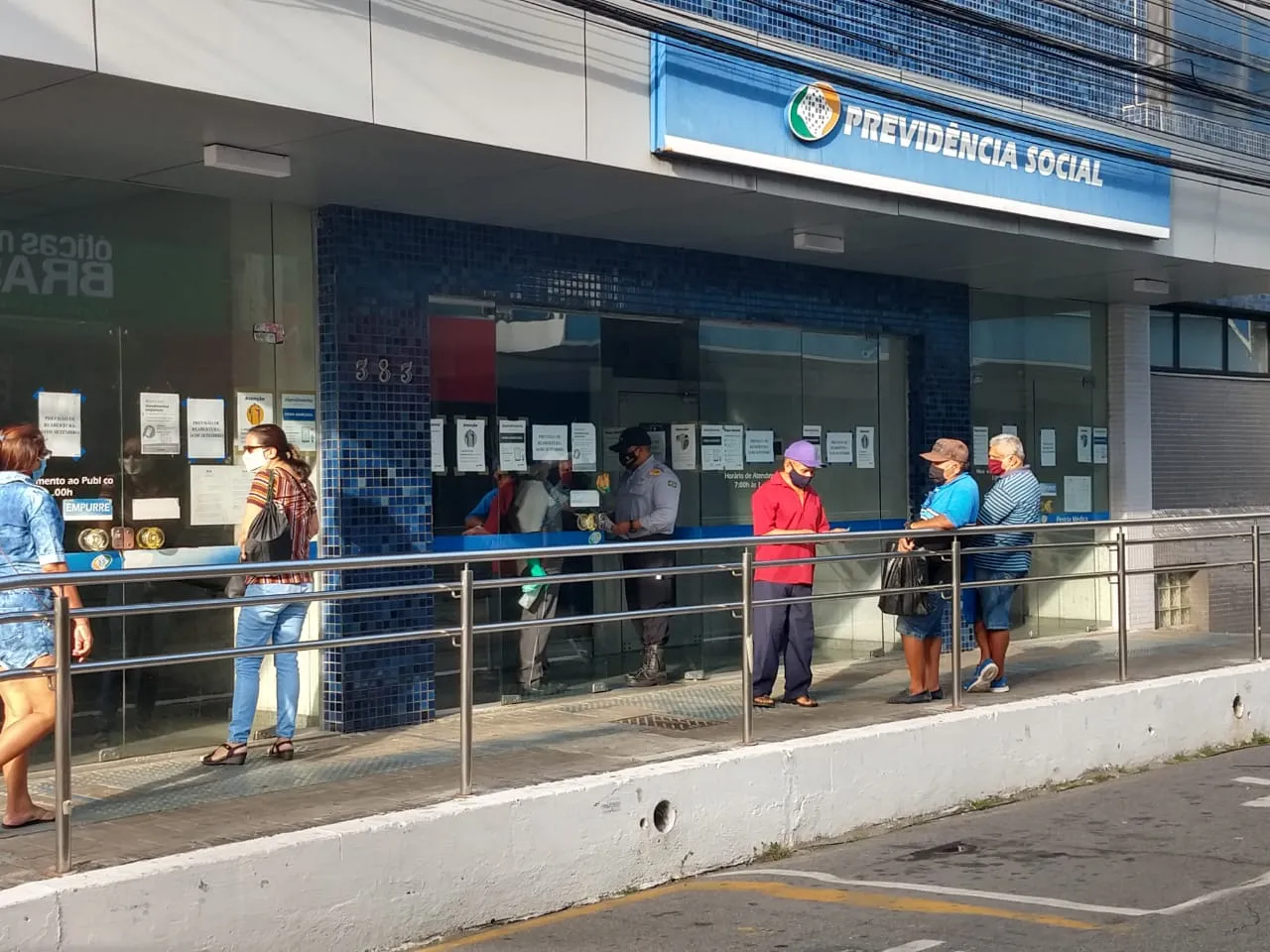 Atendimento foi retomado na agência do Instituto Nacional do Seguro Social (INSS) do Centro