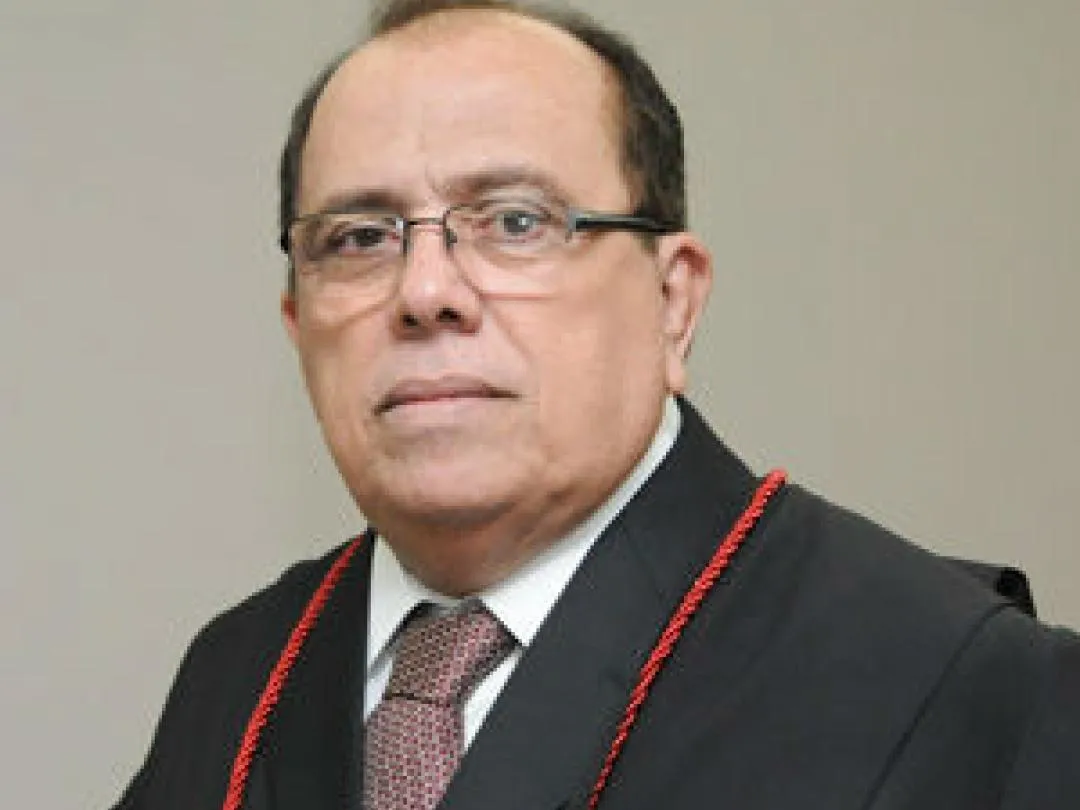 Carlos Feitosa perdeu o cargo de desembargador por decisão do STJ