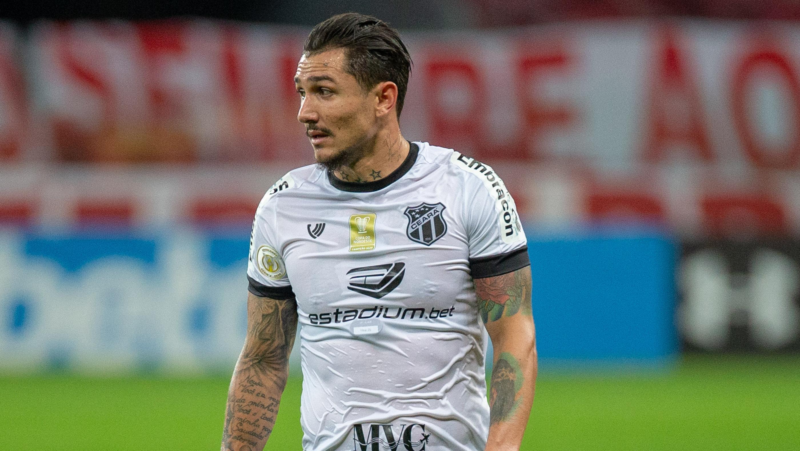 Ceará viaja sem 5 jogadores titulares para enfrentar o ...