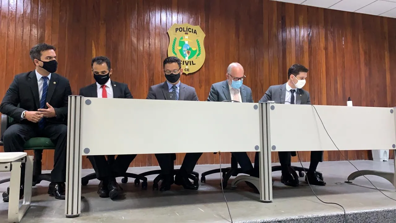 Desarticulação de núcleo da quadrilha de roubo a bancos foi divulgada em coletiva