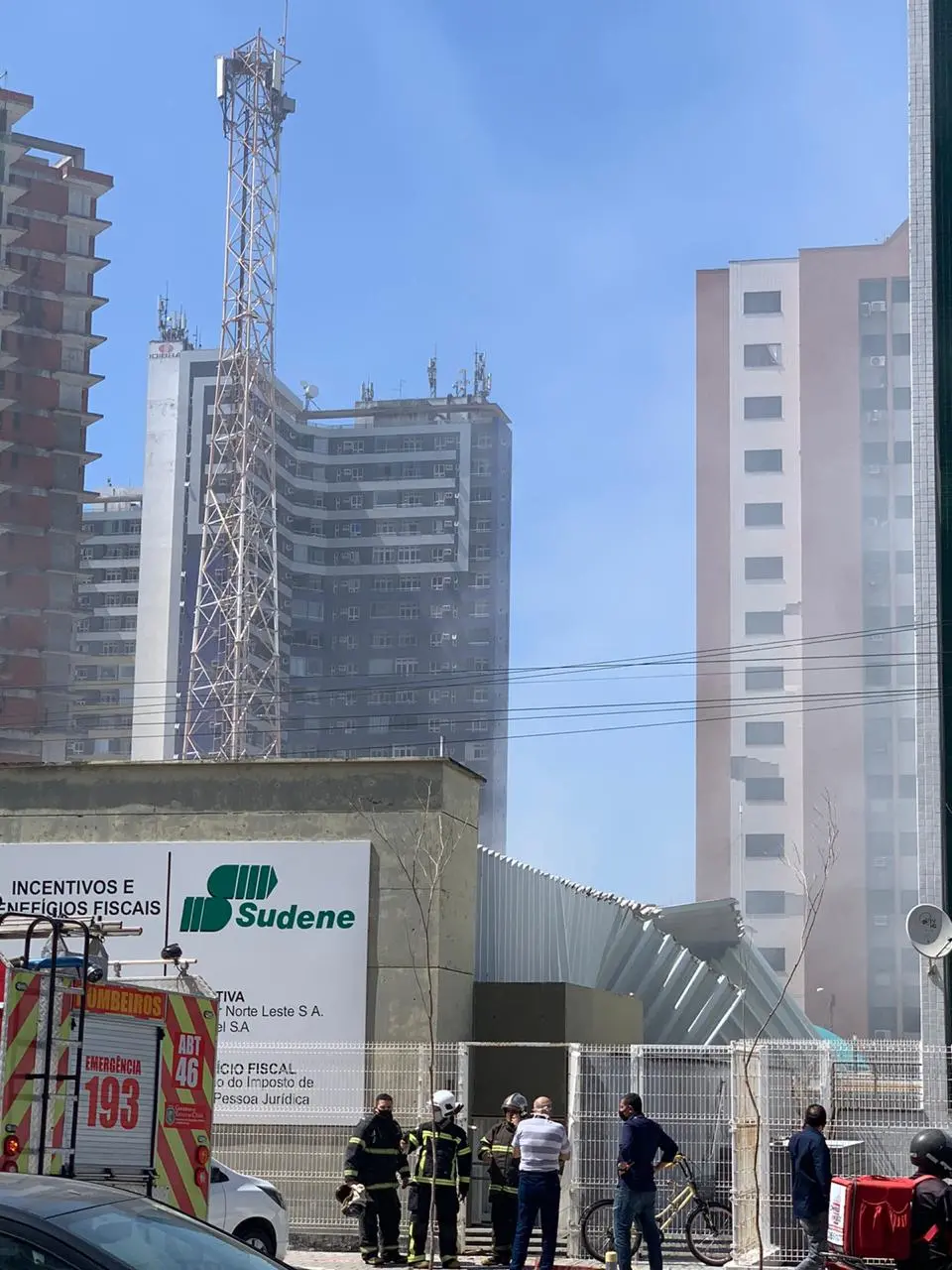 Explosão em prédio empresarial no Papicu