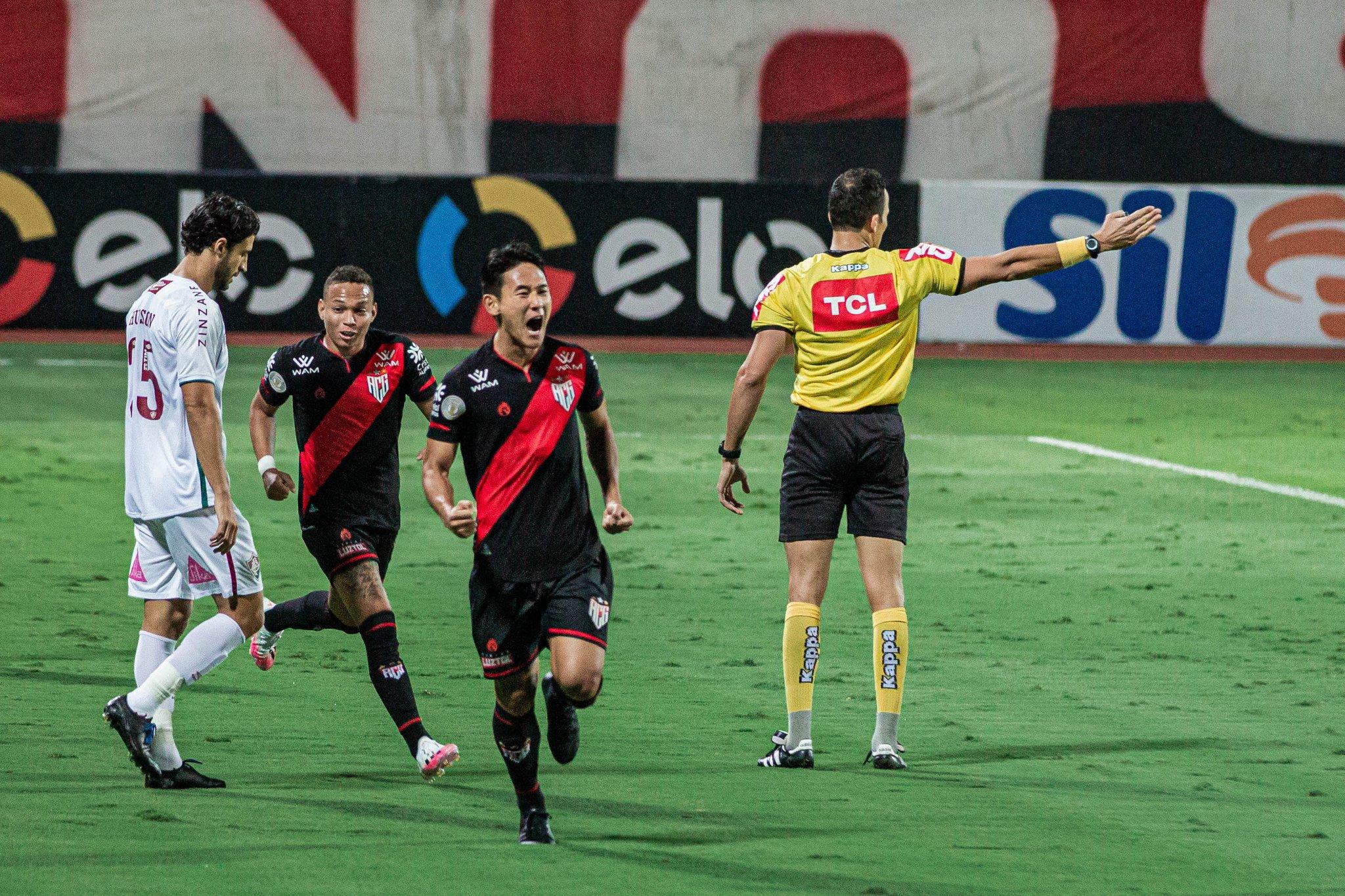 Em jogo de falhas de lado a lado, Botafogo e Atlético-GO empatam