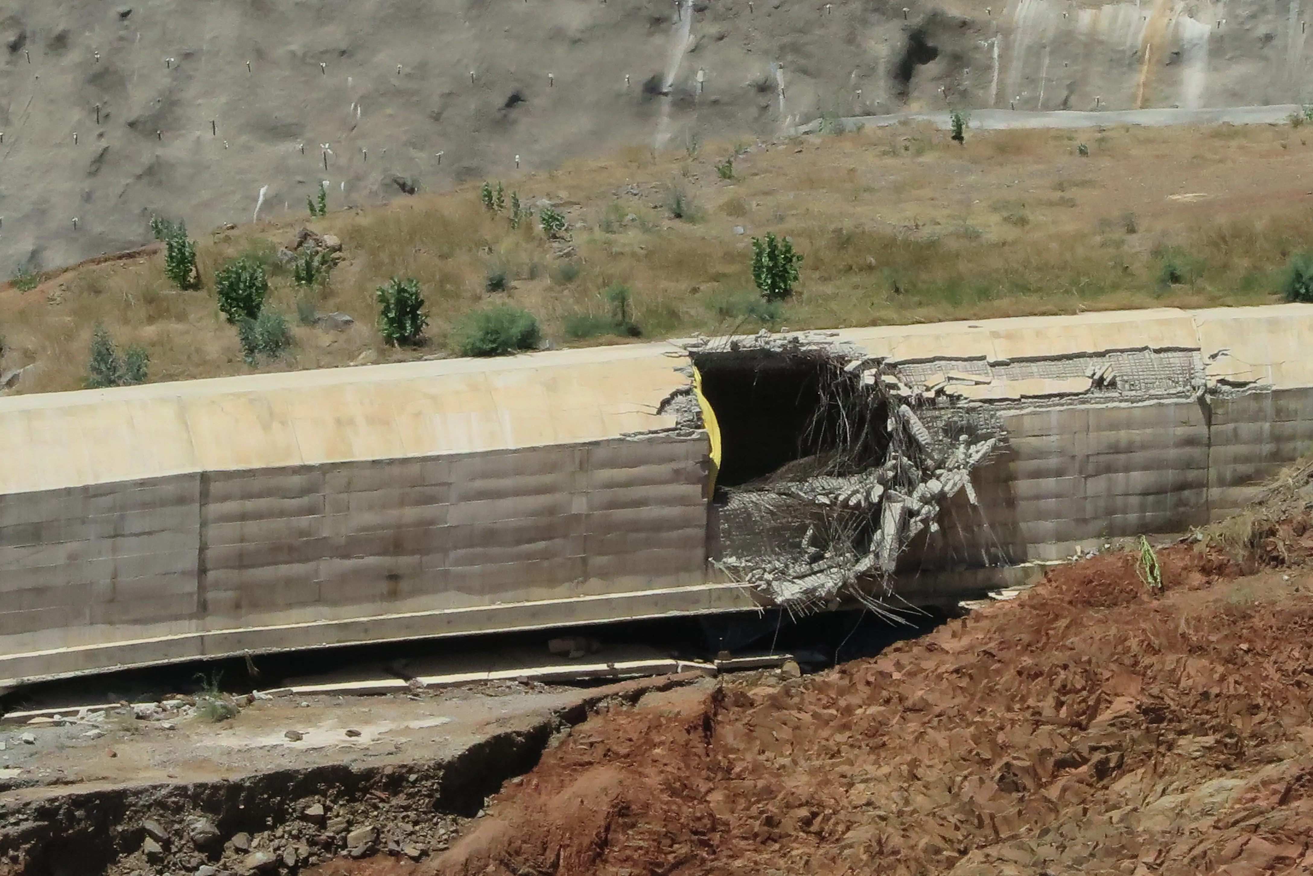 Barragem de Jati que teve rompimento de conduto e assustou moradores na cidade