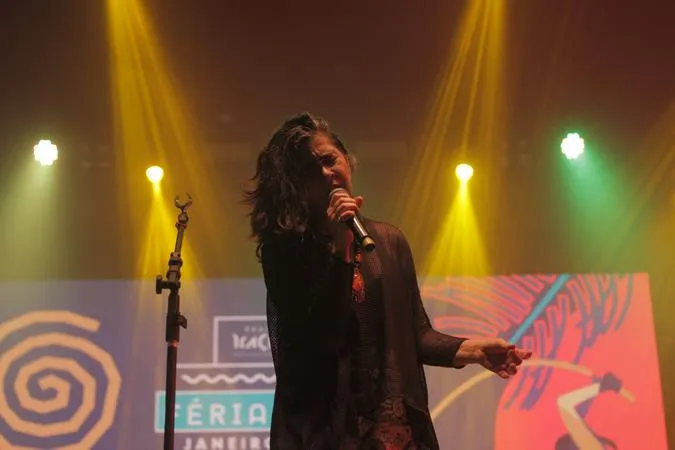 A cantora cearense Mona Gadelha