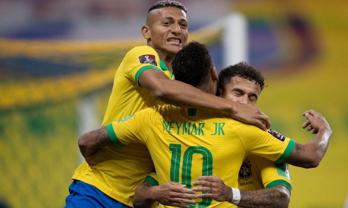 Provável escalação da Seleção Brasileira é testada por Dorival Júnior; veja  jogadores - Jogada - Diário do Nordeste