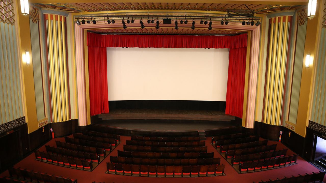 Após mais de seis meses fechado, Cineteatro São Luiz voltou a operar com a capacidade reduzida