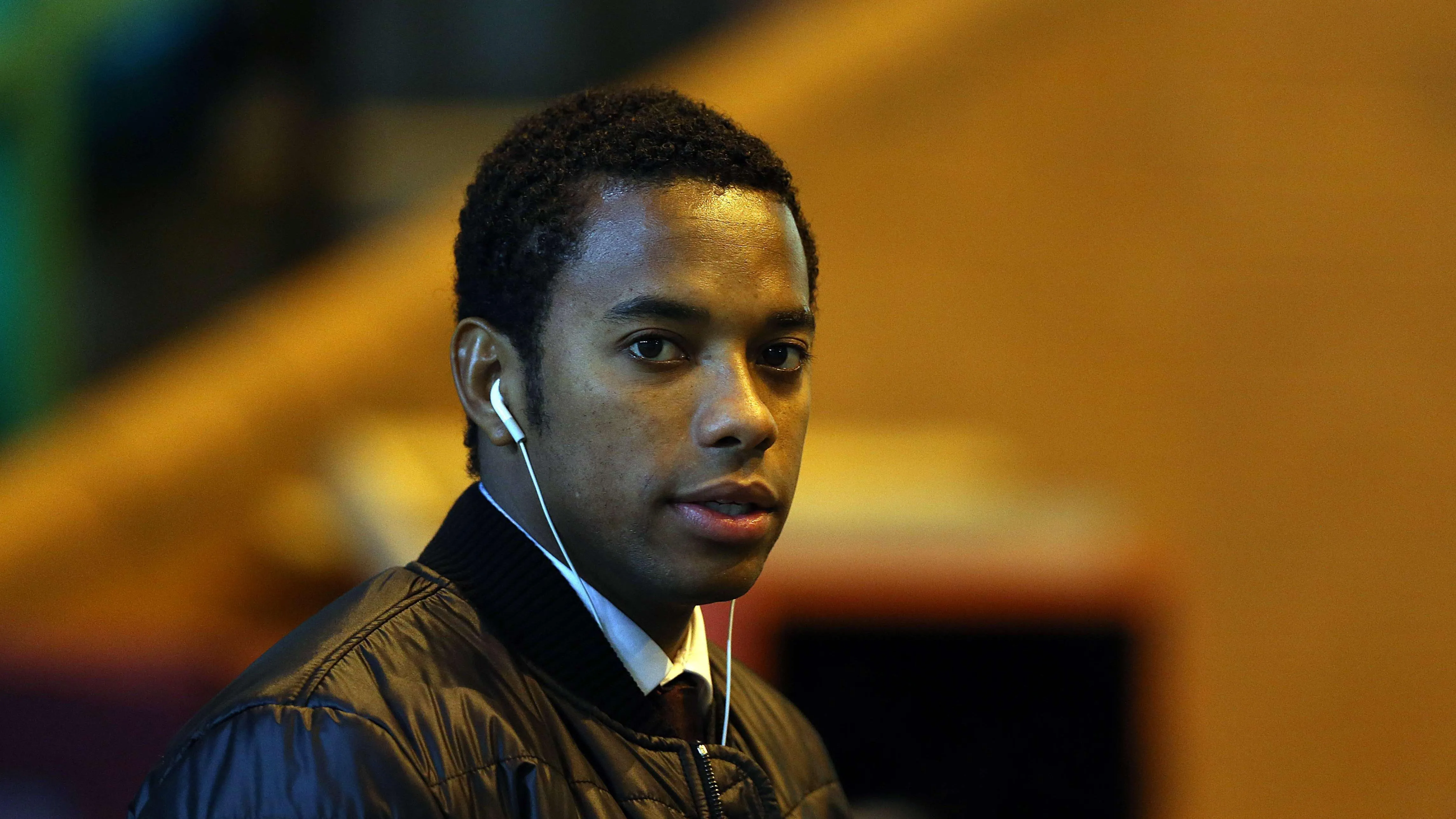 Robinho foi condenado pela Justiça italiana pelo crime de estupro coletivo