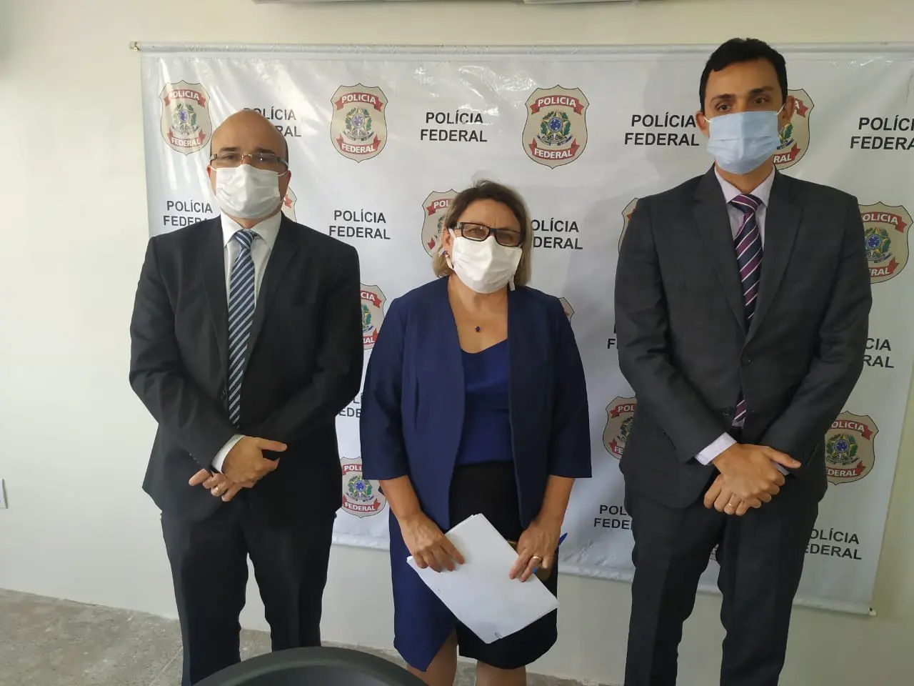 Foto mostra autoridades