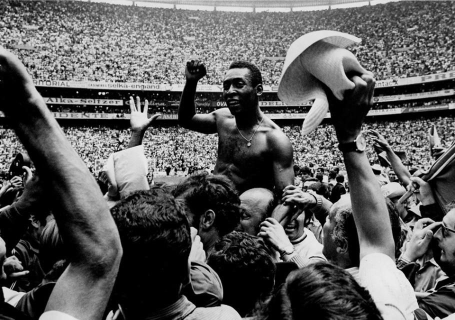 Pelé comemora título de 1970