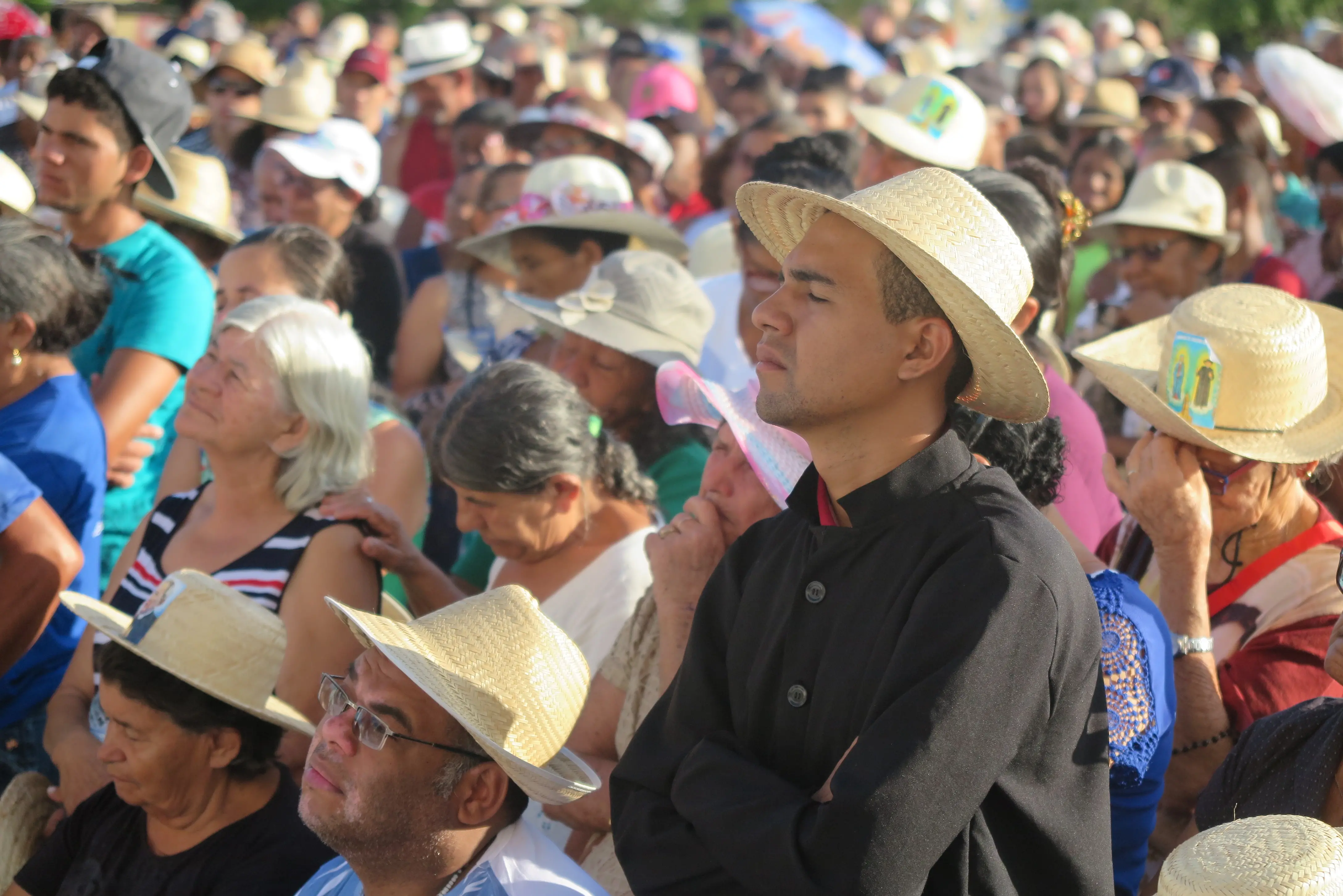 As missas terão restrição de público. Todas elas serão transmitidas virtualmente