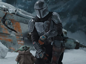 Mando (Pedro Pascal) segue na missão de proteger a criança (popularmente conhecida como bebê Yoda)