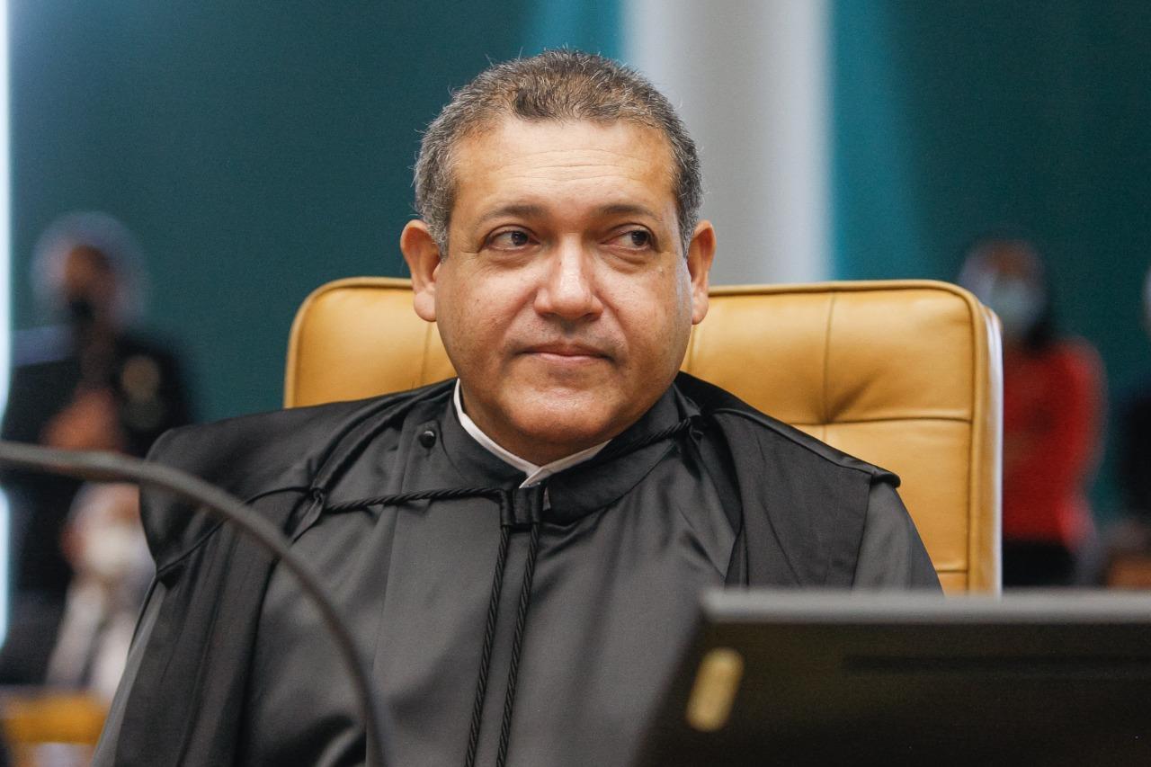 O novo ministro do STF, que herdou a vaga de Celso de Mello, optou por ser chamado de Nunes Marques nas sessões da corte.