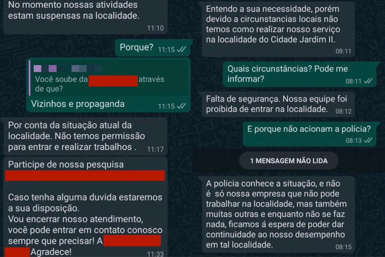 A fornecedora citada pelo morador informou que já tentou várias vezes enviar técnicos para a comunidade, porém pelas seguidas represálias de criminosos, decidiu encerrar os serviços no local.