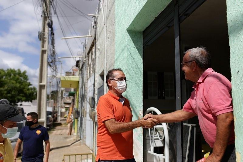 Zé Ailton durante campanha