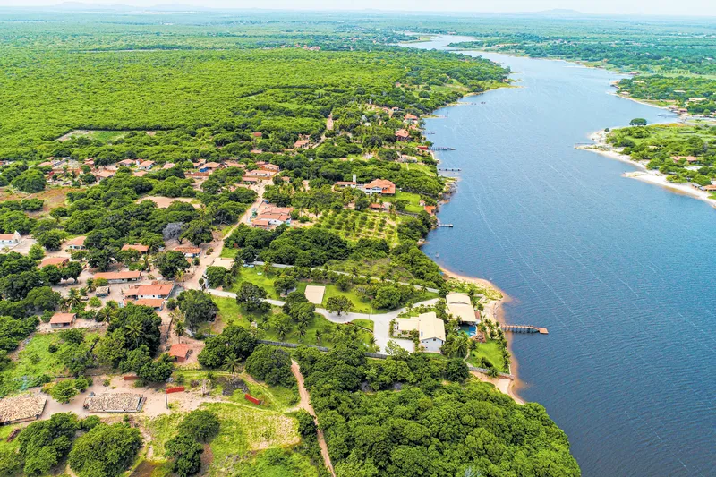 Imóvel na Lagoa do Uruaú, em Beberibe, teria sido utilizado pelos líderes do PCC para 'lavar' dinheiro