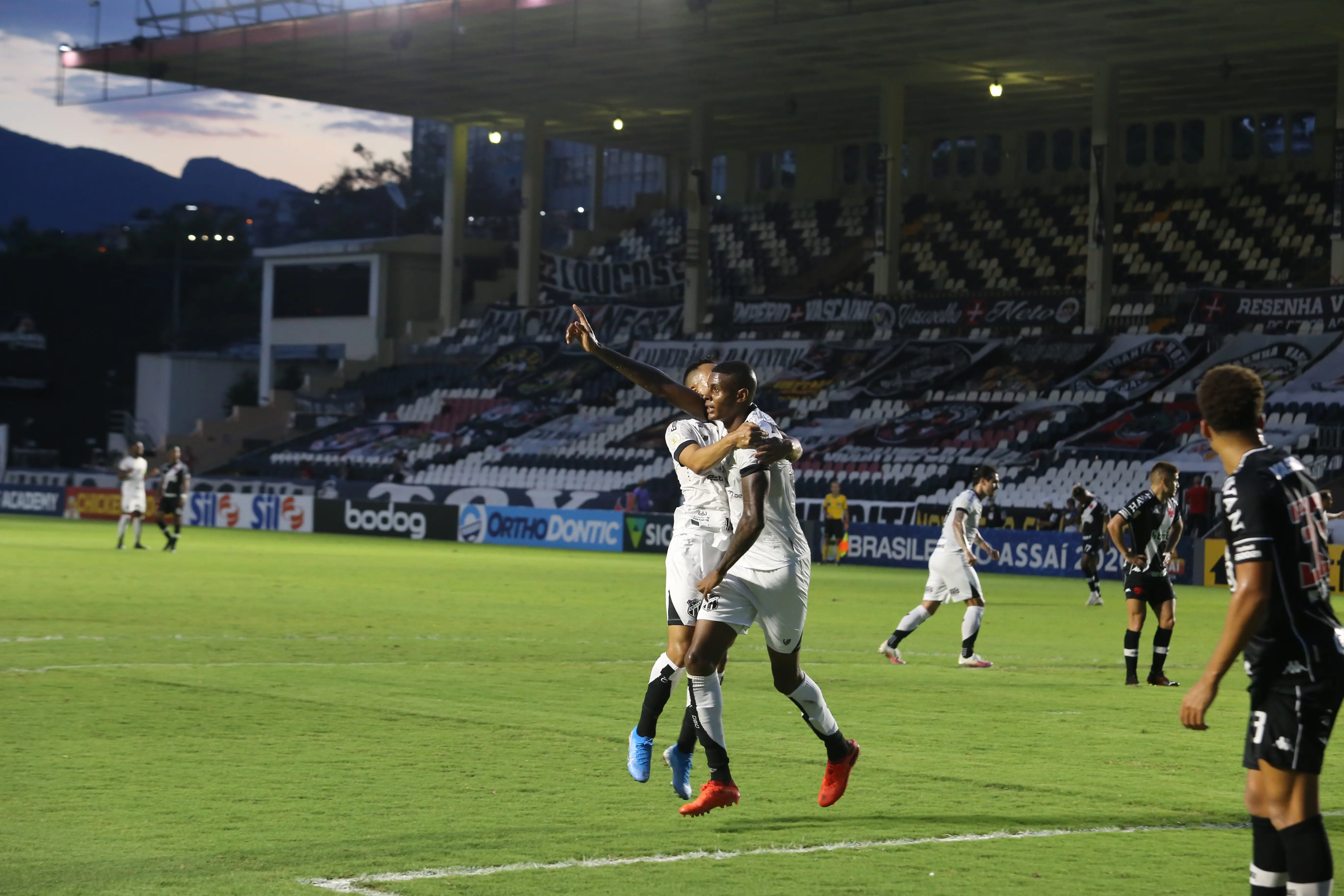 Ceará iniciou série invicta fora de casa contra o Vasco, em novembro de 2020