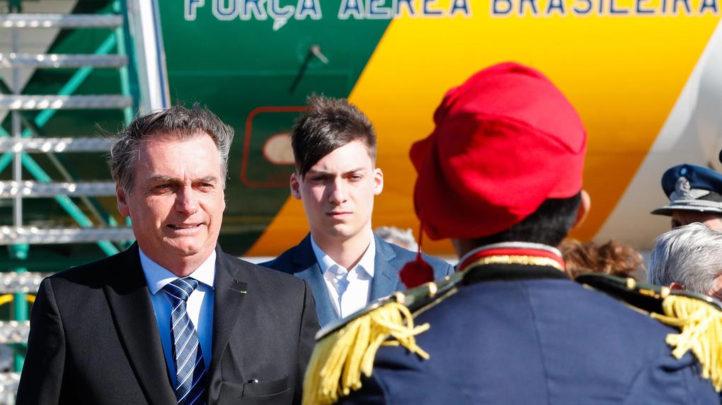 Renan Bolsonaro, o filho 04 do atual presidente da República, no meio de uma polêmica