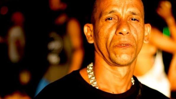 Rapper Nego Gallo relata que motorista 'jogou' Mercedes contra ele e não  prestou socorro - Segurança - Diário do Nordeste