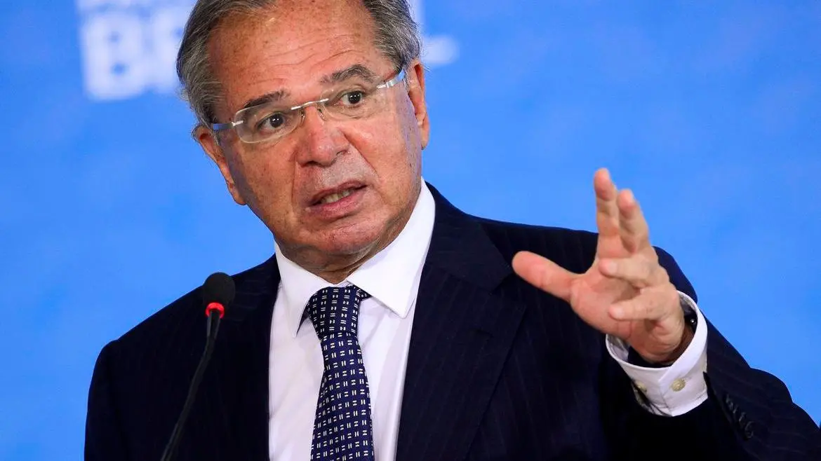 Esta é uma imagem de Paulo Guedes