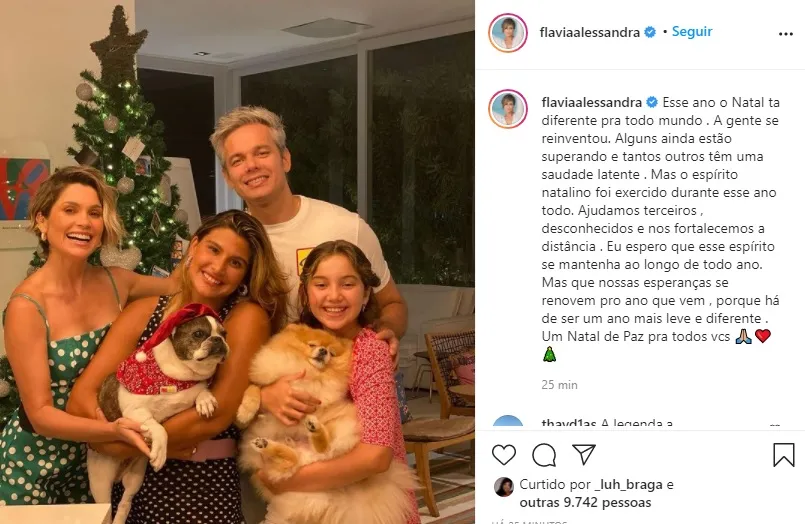 Atriz Flávia Alessandra com o apresentador Otaviano Costa