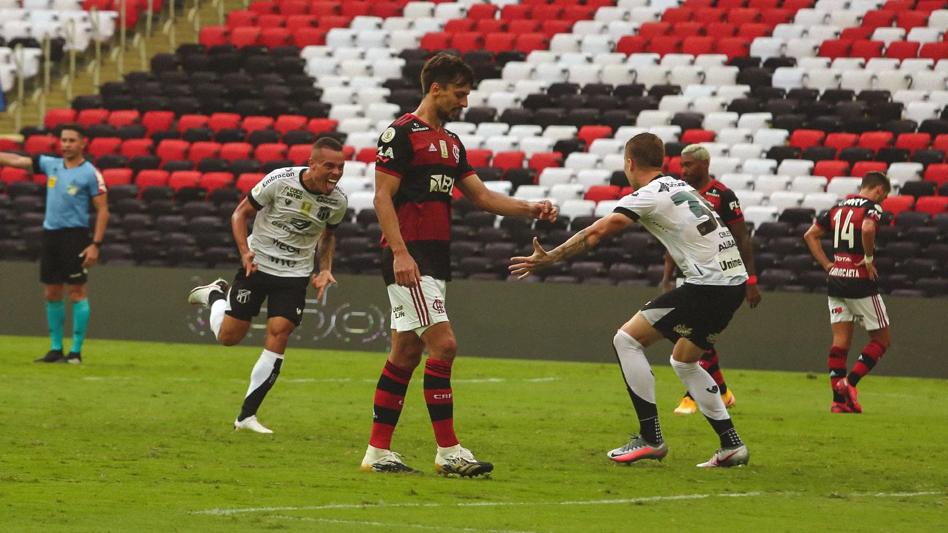 O Ceará venceu o Flamengo por 2 a 0 no Maracanã, em janeiro de 2021
