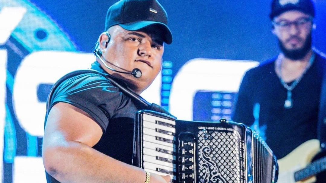 Cearense Tarcisio Do Acordeon Alcanca Primeiro Lugar Do Top Brasil Do Spotify E Hit Diario Do Nordeste