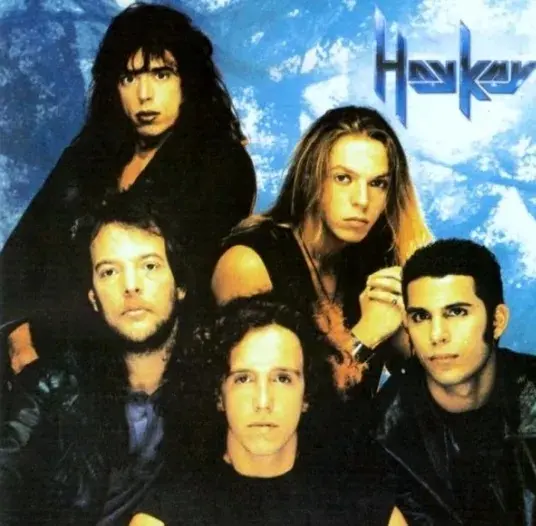 Hard Rock do Hay Kay: Roberto Lly (baixo), Marcelo Sussekind (guitarras e vocais), Vinny Bonotto (vocais e guitarras), Claudio Maza (teclados, piano e vocais) e  Marco Strada (bateria)