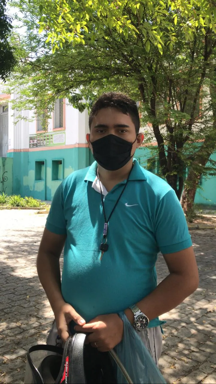 Motivado a cursar veterinária, o porteiro Janderson Ramos Santana, 27 anos, irá cursar o Enem 2020 após um ano de preparação para o vestibular