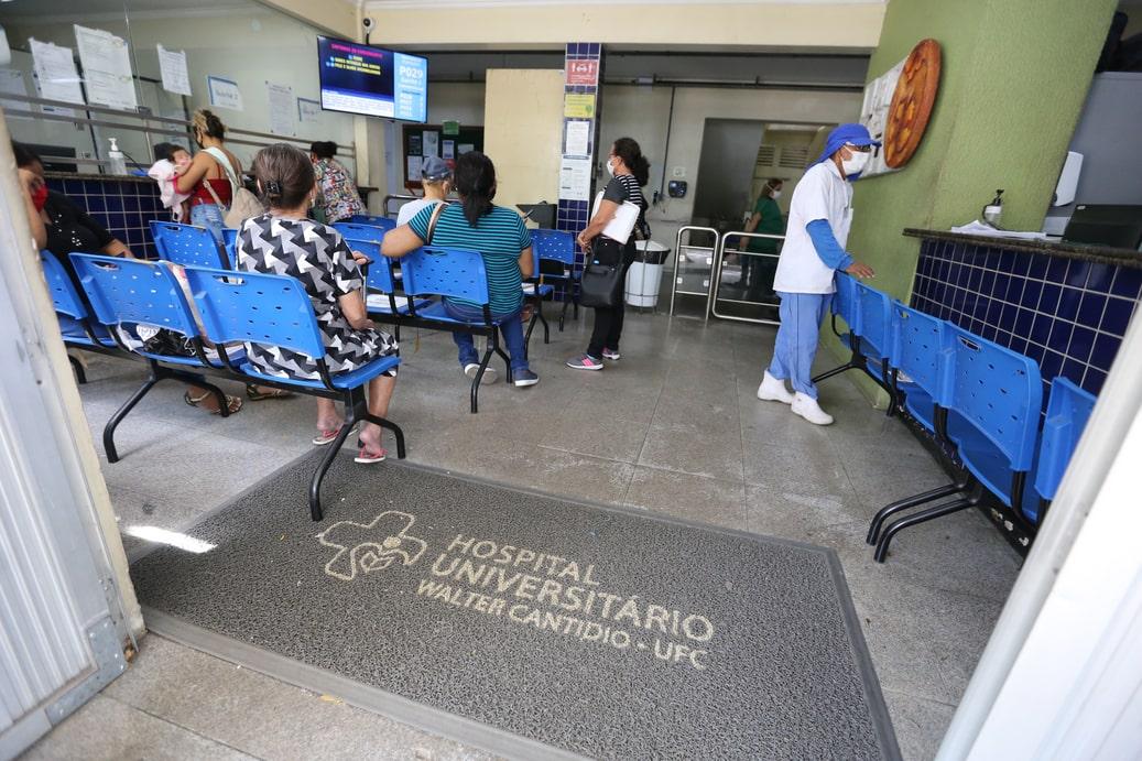 Hospital Universitário Walter Cantídio entrada