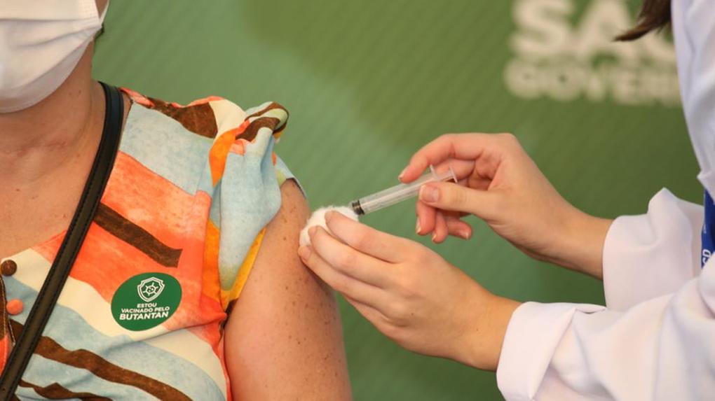 Vacinação em São Paulo começou no último domingo (18)