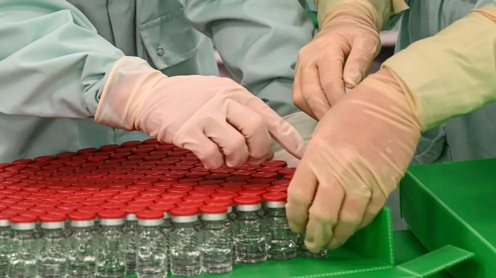 Segundo especialista, a maior parte das pessoas não desenvolvem nenhum tipo de efeito quando tomam a vacina.