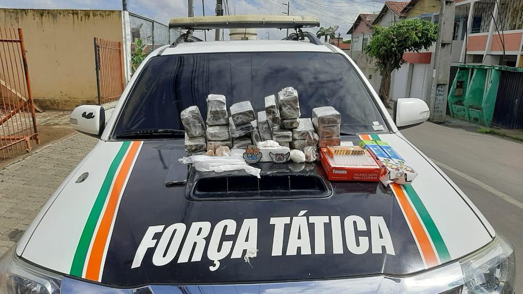 Casal é preso com quase 15 kg de drogas em Sobral, no interior do Ceará; vídeo