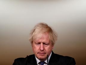 Imagem do rosto em close-up do primeiro-ministro britânico Boris Johnson