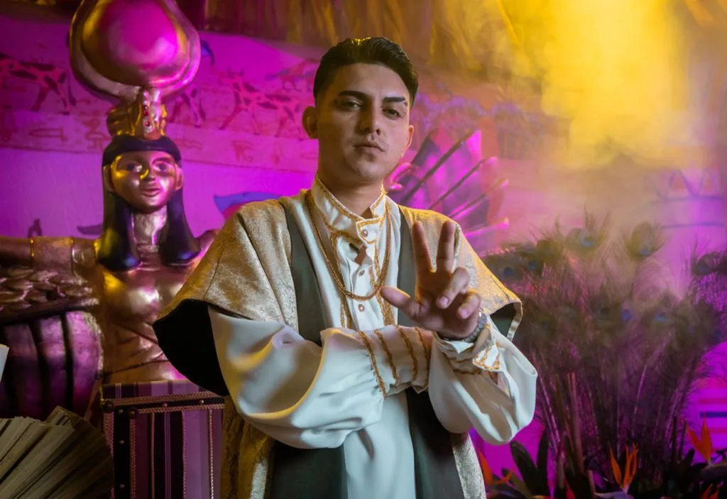 Produção audiovisual leva roteiro semelhante ao clipe anterior, mas com nova mensagem
