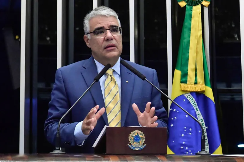 No Senado, Girão declara apoio à candidatura de Simone Tebet (MDB-MS) e defende voto aberto