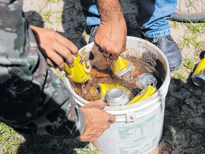 Lixo descartado de forma inapropriada pode acumular água e virar ambiente de proliferação do mosquito Aedes
