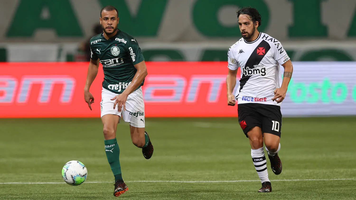 Vasco subiu para a 14ª posição com o empate