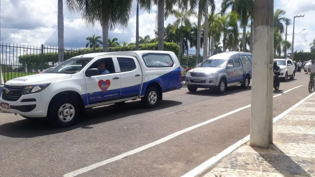 Um cortejo ocorreu na tarde desta quinta-feira (28)