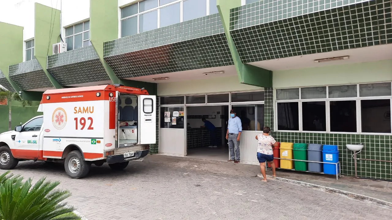 Doentes com desconforto respiratório e outros sintomas mais graves são atendidos no Hospital Geral de Acopiara