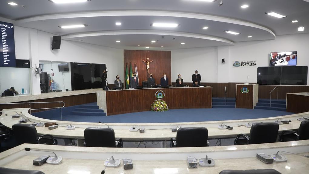 Abertura dos trabalhos na Câmara Municipal de Fortaleza aconteceu com restrições mais severas de acesso